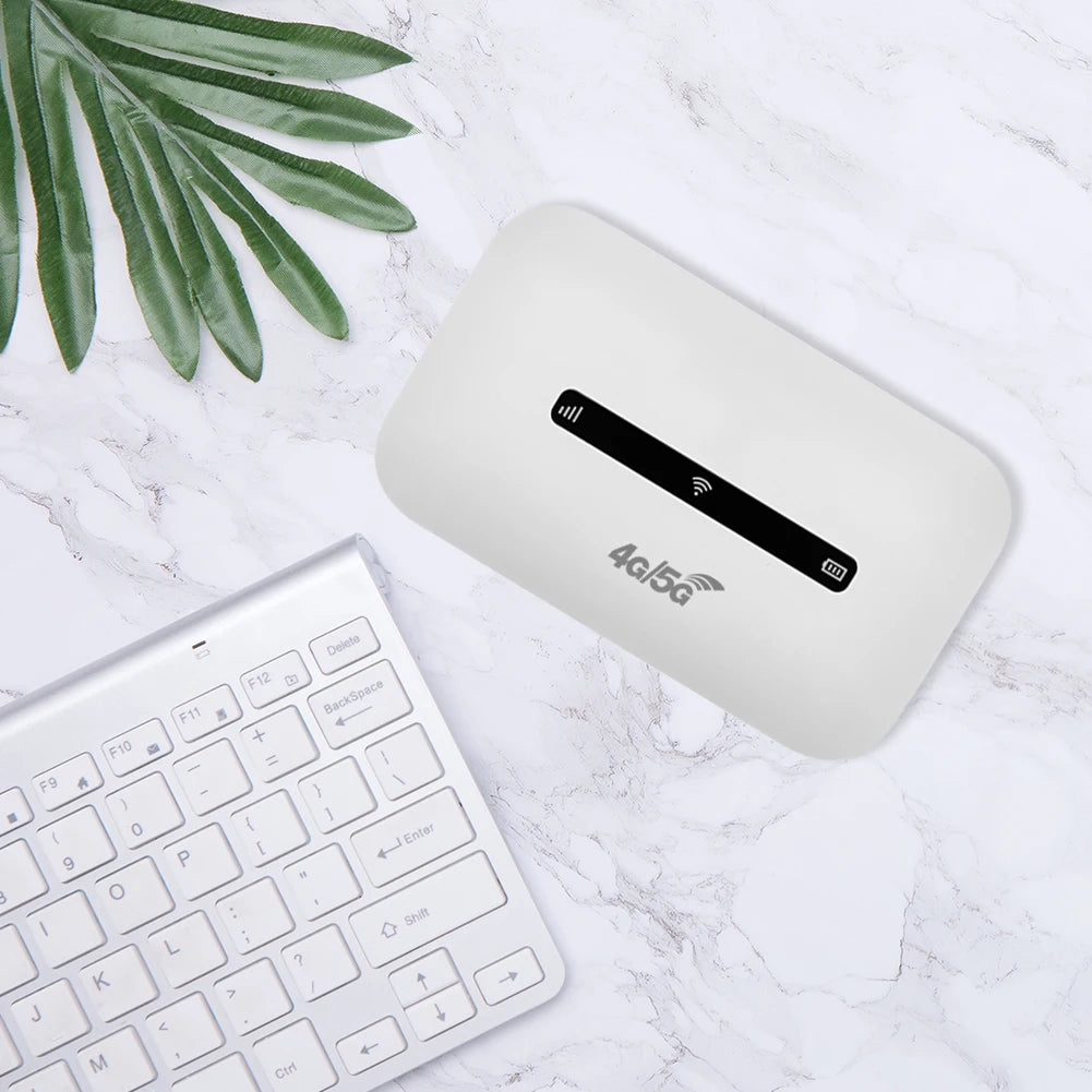 4G LTE Mobile WiFi Router Support 8 To 10 Users 150Mbps Wireless Internet Router with SIM Card Slot Modem Router for Car Travel