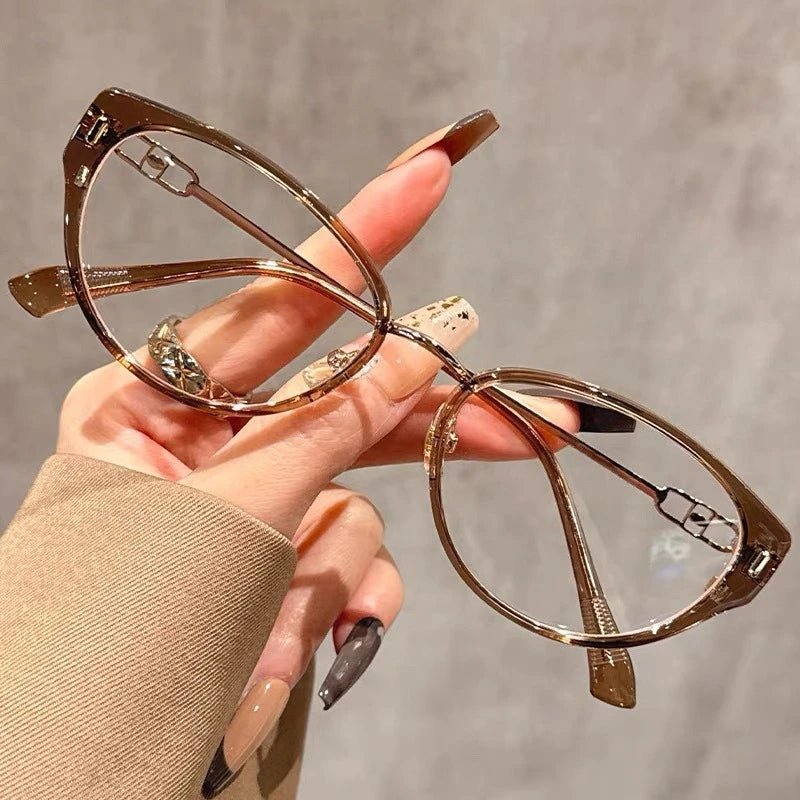 Fashionable Women's Reading Glasses with High-definition Anti Blue Light Reading Glasses and Retro Ultra Light Reading Glasses